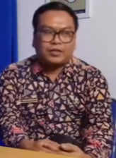 Gambar di Tengah